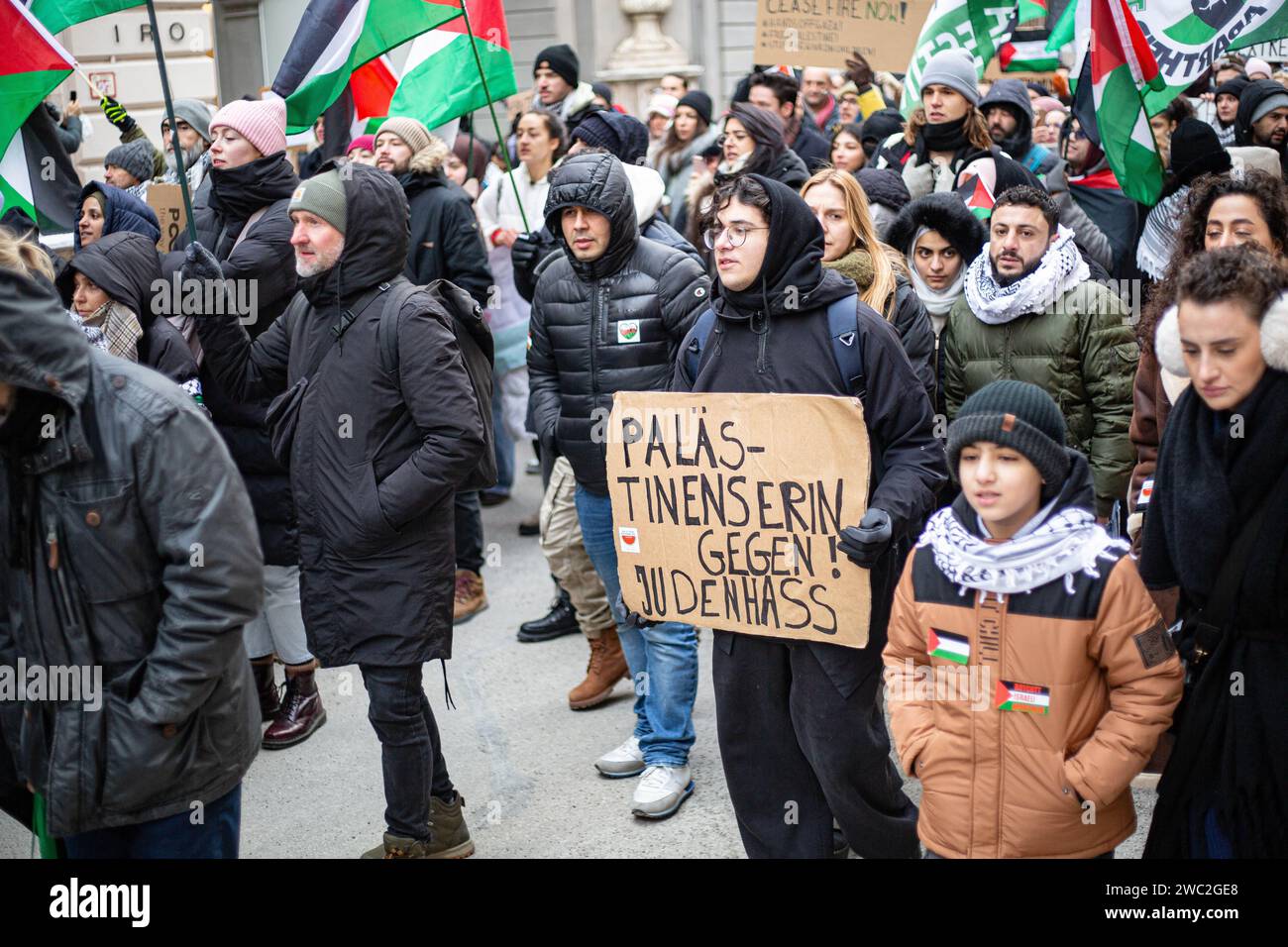 Munich Germany 13th Jan 2024 On January 13 2024 Hundreds Gathered   Munich Germany 13th Jan 2024 On January 13 2024 Hundreds Gathered In Munich Germany To Protest For An Immediate Ceasefire In The Middle East And To Show Their Solidarity With Palestinians They Mourned The Victims In Palestine Called For Peace For Gaza And Demanded A Stop To The War Photo By Alexander Pohlsipa Usa Credit Sipa Usaalamy Live News 2WC2GE8 