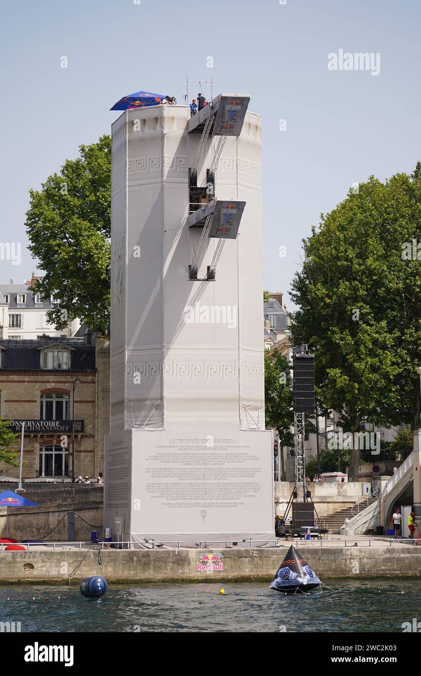 Red bull cliff diving Paris 2022 Stock Photo