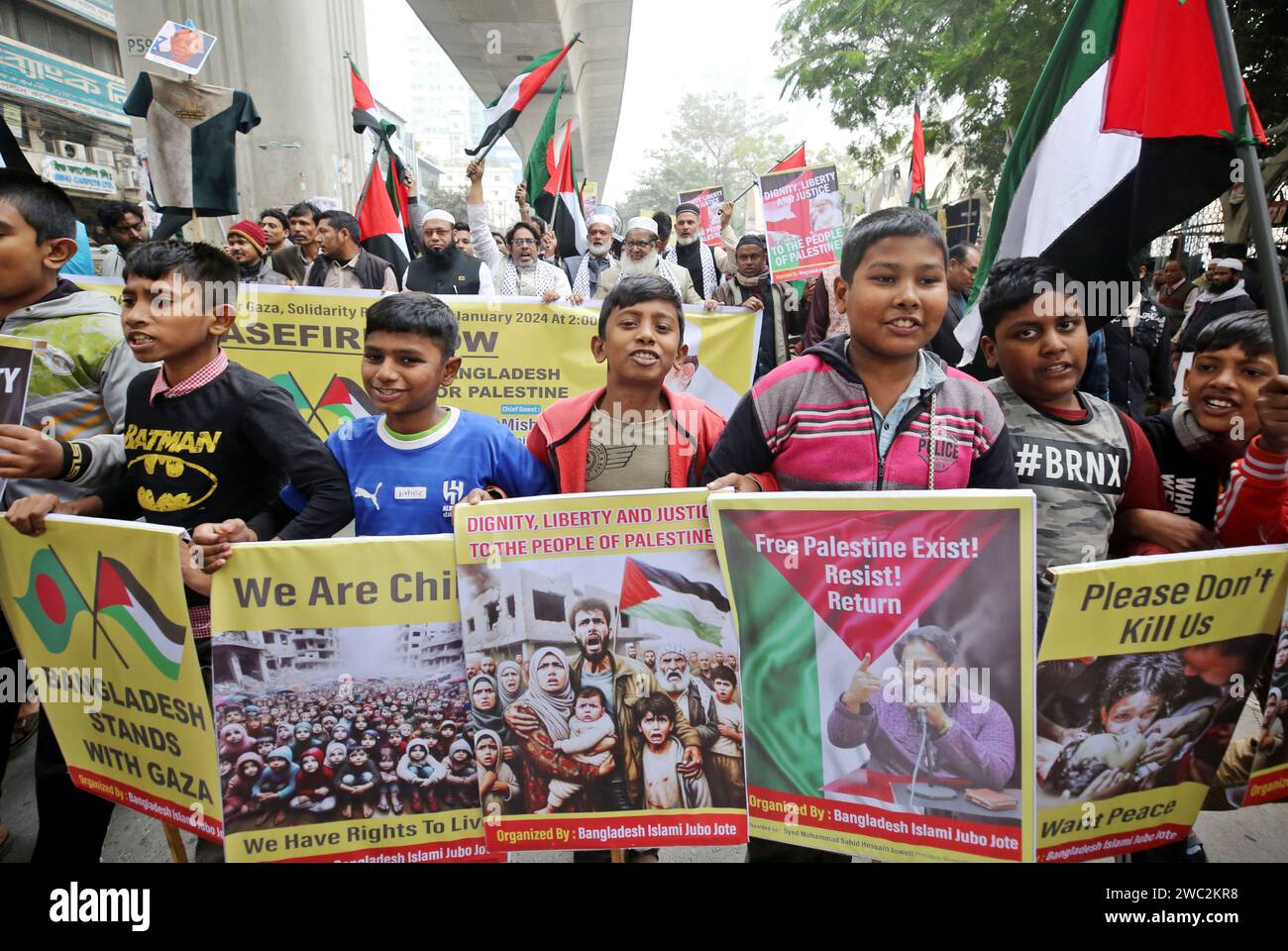 Dhaka, Bangladesh. 13th Jan, 2024. Bangladesh Islami Jubazot join a demonstration from the north gate of Dhaka Baitul Mukarram Mosque to protest against the Israel's attack on Palestinians and mass masacre. On 13 January 2024 Dhaka, Bangladesh (Photo by S A Masum/Eyepix Group/Sipa USA) Credit: Sipa USA/Alamy Live News Stock Photo