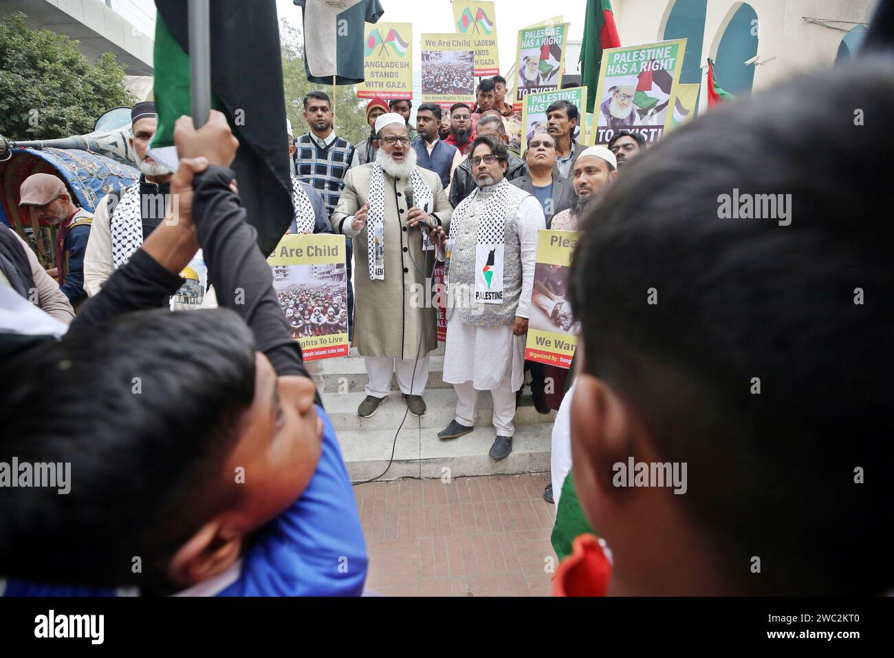 Dhaka, Bangladesh. 13th Jan, 2024. Bangladesh Islami Jubazot join a demonstration from the north gate of Dhaka Baitul Mukarram Mosque to protest against the Israel's attack on Palestinians and mass masacre. On 13 January 2024 Dhaka, Bangladesh (Photo by S A Masum/Eyepix Group/Sipa USA) Credit: Sipa USA/Alamy Live News Stock Photo