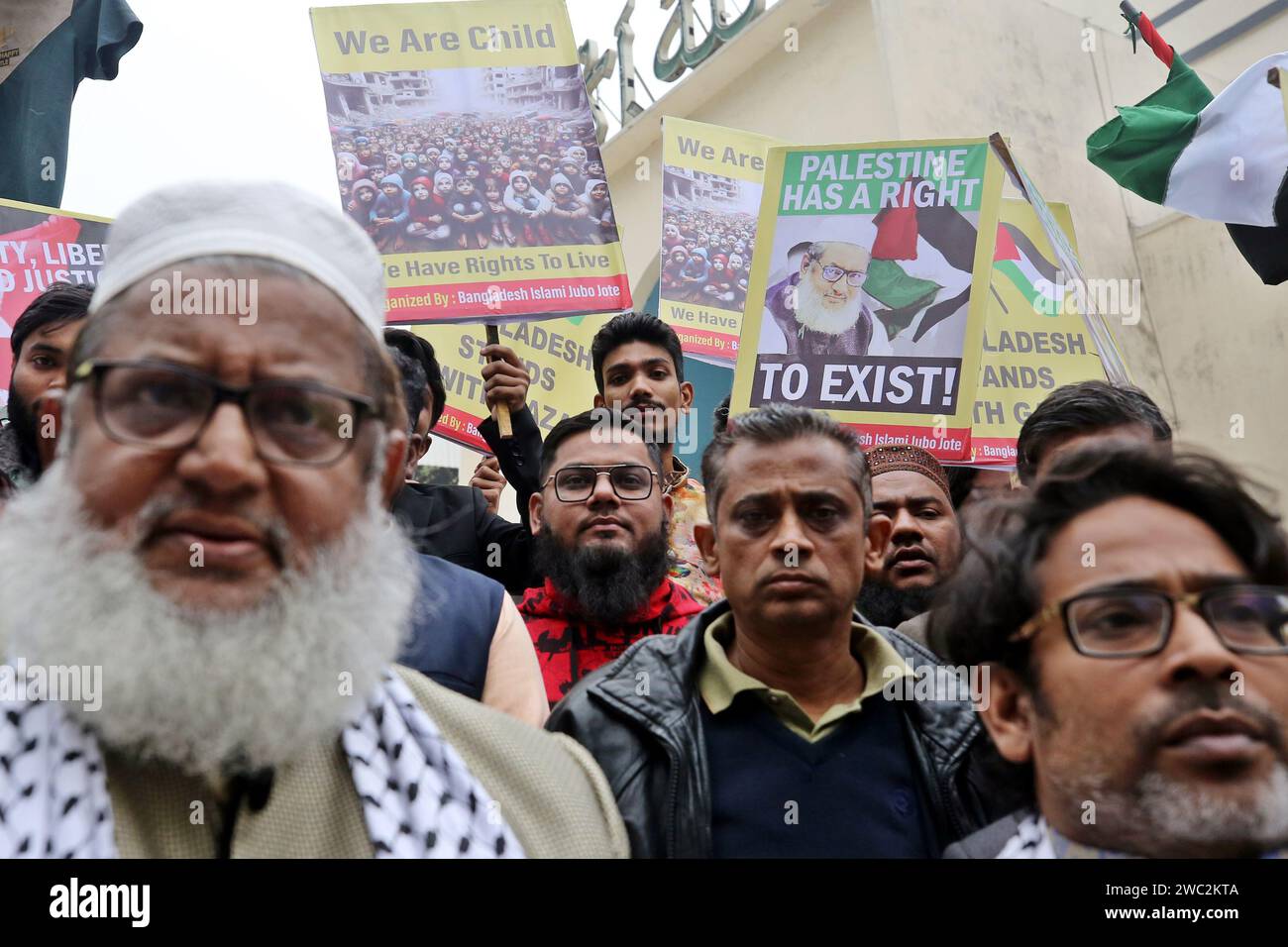 Dhaka, Bangladesh. 13th Jan, 2024. Bangladesh Islami Jubazot join a demonstration from the north gate of Dhaka Baitul Mukarram Mosque to protest against the Israel's attack on Palestinians and mass masacre. On 13 January 2024 Dhaka, Bangladesh (Credit Image: © S A Masum/eyepix via ZUMA Press Wire) EDITORIAL USAGE ONLY! Not for Commercial USAGE! Stock Photo