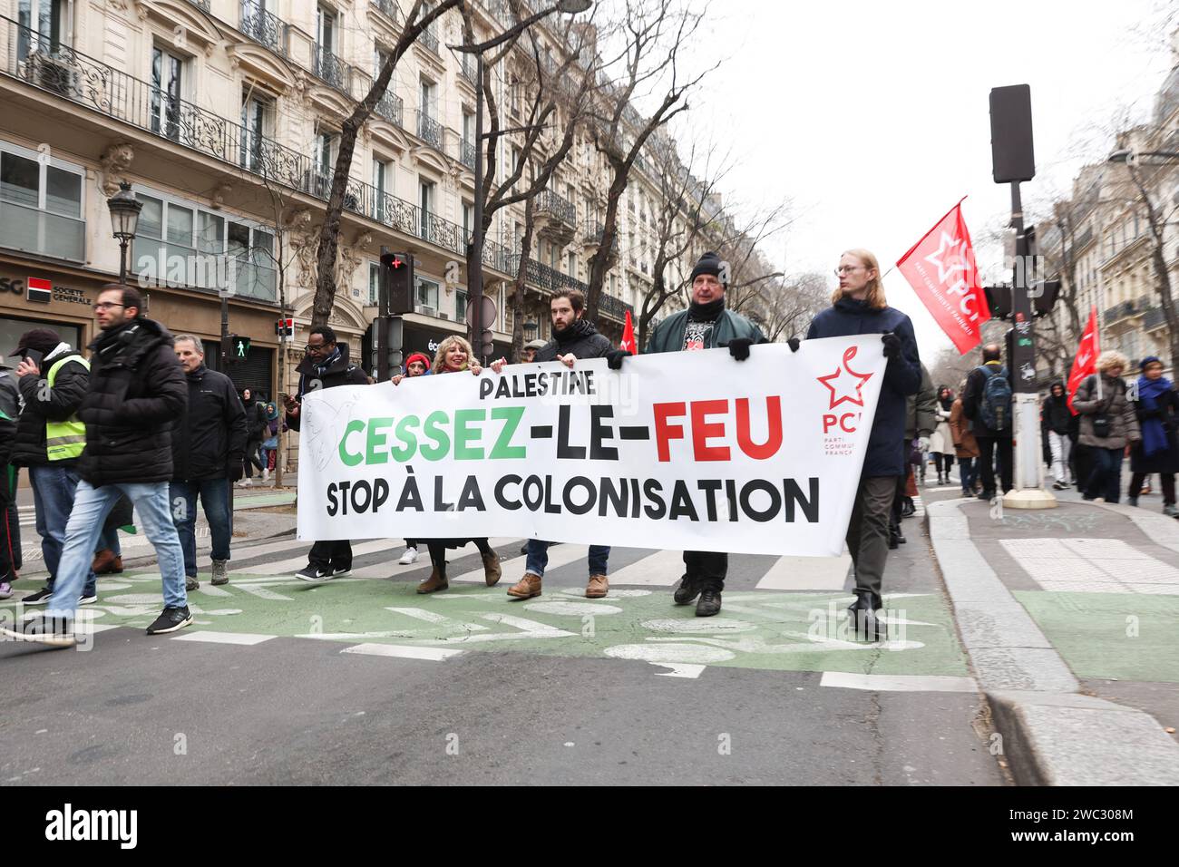 Paris France 13th Jan 2024 Demonstration In Support Of The   Paris France 13th Jan 2024 Demonstration In Support Of The Palestinian People To Demand A Ceasefire The End Of Military Operations Against The Gaza Strip The End Of The Israeli Palestinian Conflict And The Recognition Of The Rights Of The Palestinian People Between The Republic Square And The Square Of Clichy Demonstrators Procession Behind A Banner With The Message Ceasefire Stop The Colonization During The Demonstration On January 13 2024 In Paris France Photo By Christophe Michelabacapresscom Credit Abaca Pressalamy Live News 2WC308M 