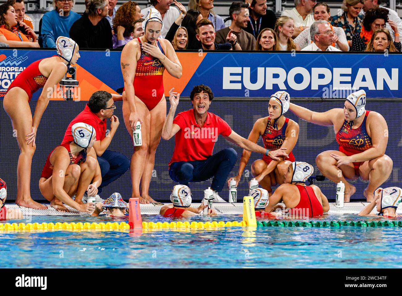 EINDHOVEN, NETHERLANDS - JANUARY 13: Head Coach Miguel Angel Gaia of Spain during break prepping Isabel Piralkova Coello of Spain, Nona Perez Vivas of Spain, Anna Espar Llaquet of Spain, Paula Crespi Barriga of Spain, Maica Garcia Godoy of Spain, Maria Del Pilar Pena Carrasco of Spain competing in the Spain during Netherlands of the European Waterpolo Championships 2024 Final Women at Pieter van den Hoogeband Swimming Stadium on January 13, 2024 in Eindhoven, Netherlands . (Photo by /BSR Agency) Credit: BSR Agency/Alamy Live News Stock Photo