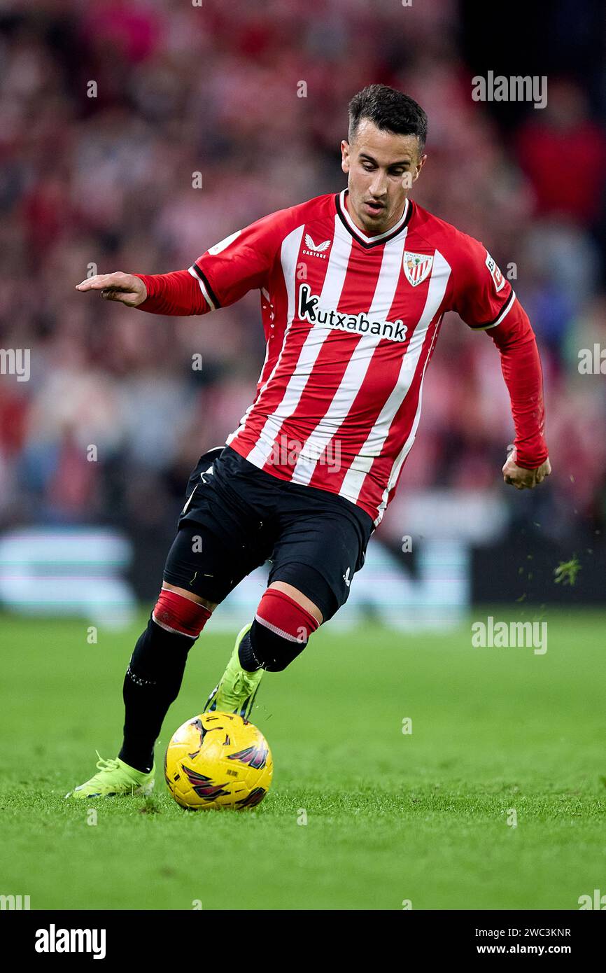 BILBAO, SPAIN - JANUARY 13: Alex Berenguer of Athletic Club during the LaLiga EA Sports match between Athletic Club and Real Sociedad at Estadio de San Mames on January 13, 2024 in Bilbao, Spain. (Photo by QSP) Stock Photo