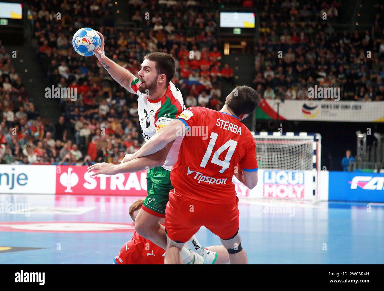 von links Martim COSTA Portugal, Jacub STERBA CZ, HeHandball