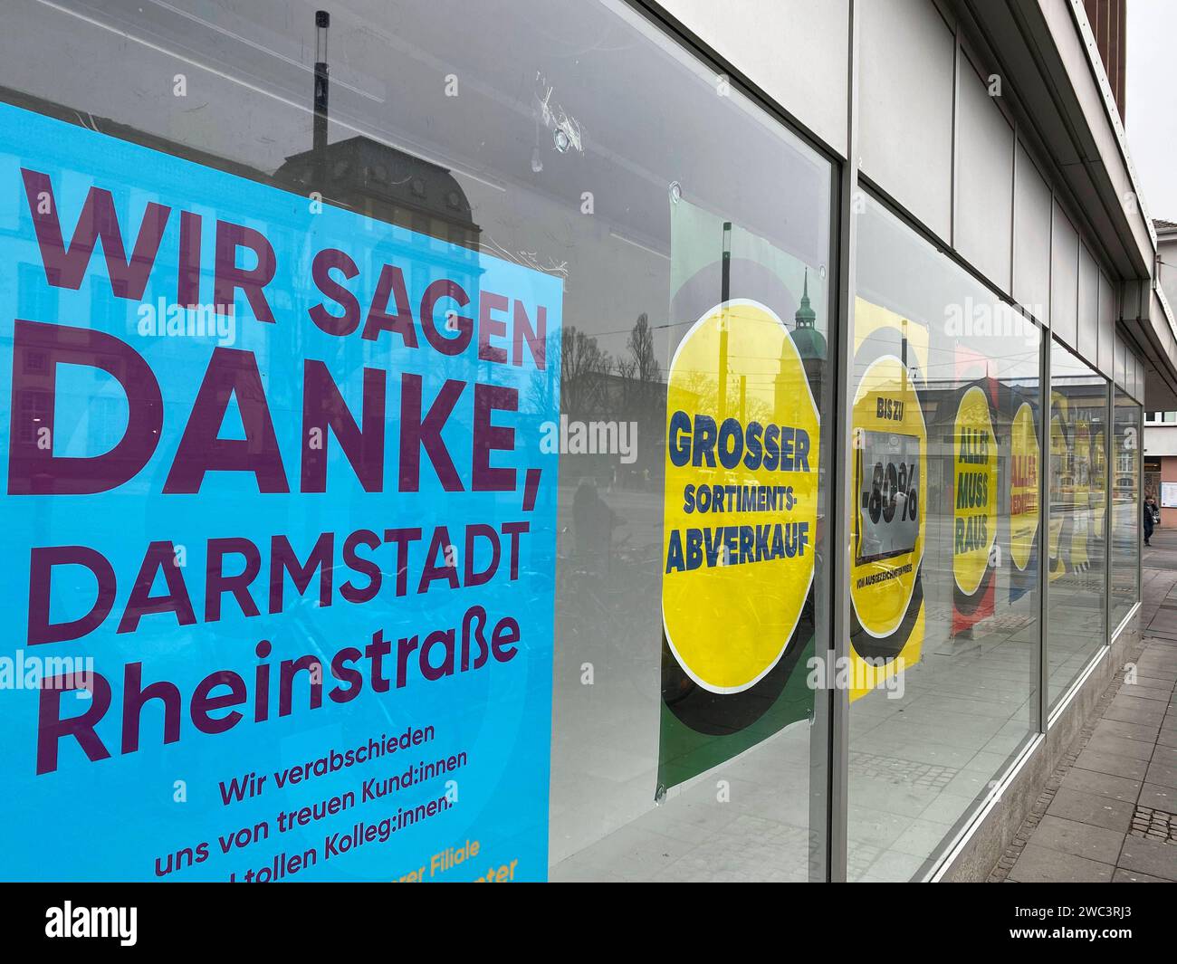 Kaufhof schließt 13.01.2024 In der Darmstädter Innenstadt am Weißen Turm schließt das Kaufhaus Kaufhof schließt 13.01.2024 In der Darmstädter Innenstadt am Weißen Turm schließt das Kaufhaus
