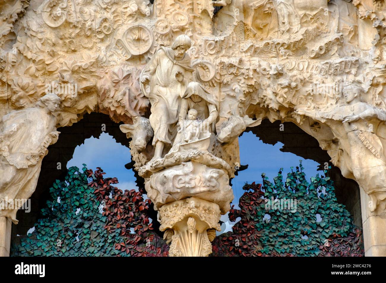 Portico, Nativity facade details outside Basilica La Sagrada Familia