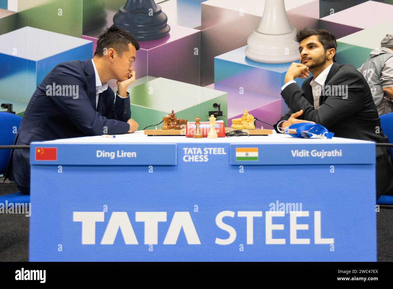 Wijk Aan Zee, Netherlands. 13th Jan, 2024. Ding Liren (L) of China