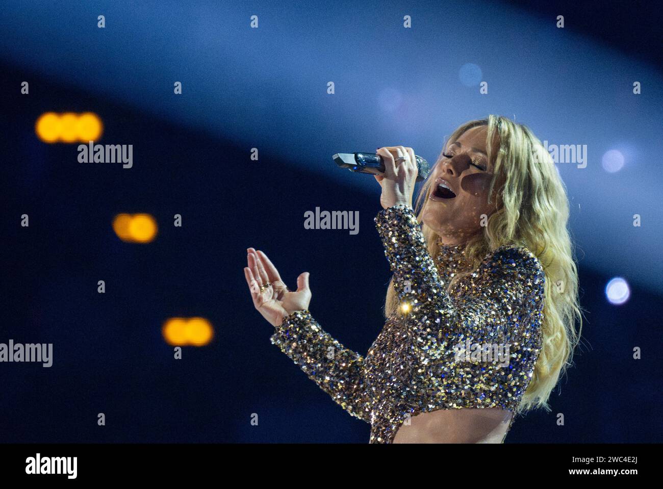  Berlin, Germany. 13th Jan, 2024. Helene Fischer sings at the live TV 