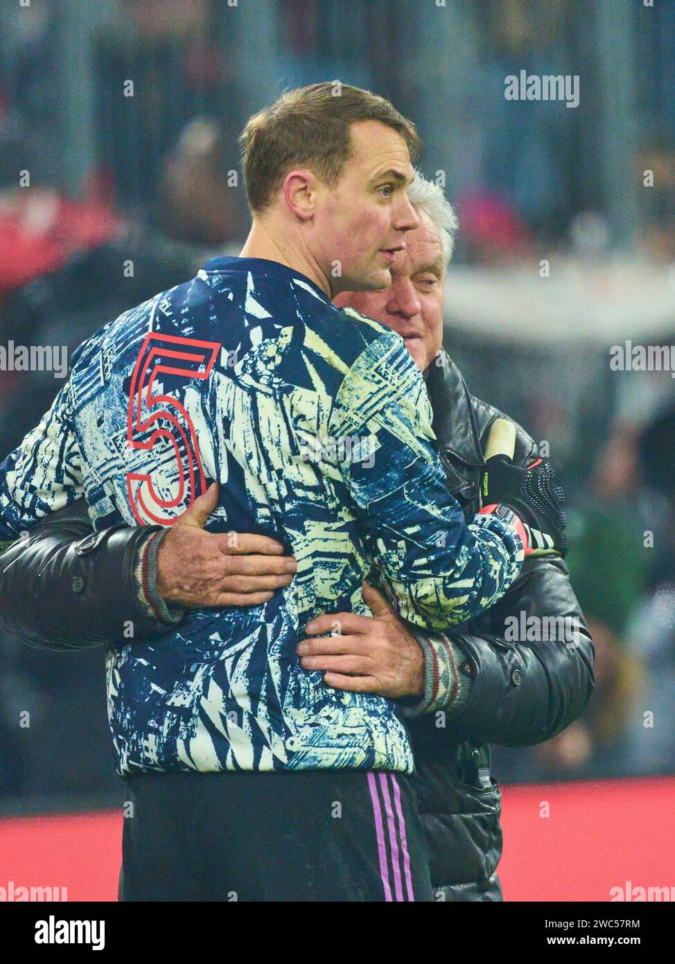 Manuel NEUER, goalkeeper FCB 1 with Sepp Maier, legend and former goalkeeper  in the match  FC BAYERN MUENCHEN - TSG 1899 HOFFENHEIM 3-0   on Jan 12, 2024 in Munich, Germany. Season 2023/2024, 1.Bundesliga, FCB, München, matchday 16, 16.Spieltag © Peter Schatz / Alamy Live News    - DFL REGULATIONS PROHIBIT ANY USE OF PHOTOGRAPHS as IMAGE SEQUENCES and/or QUASI-VIDEO - Stock Photo