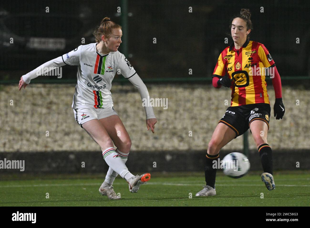 Nikee Van Dijk (20) of OHL pictured with Hanne Hellinx (6) of KV