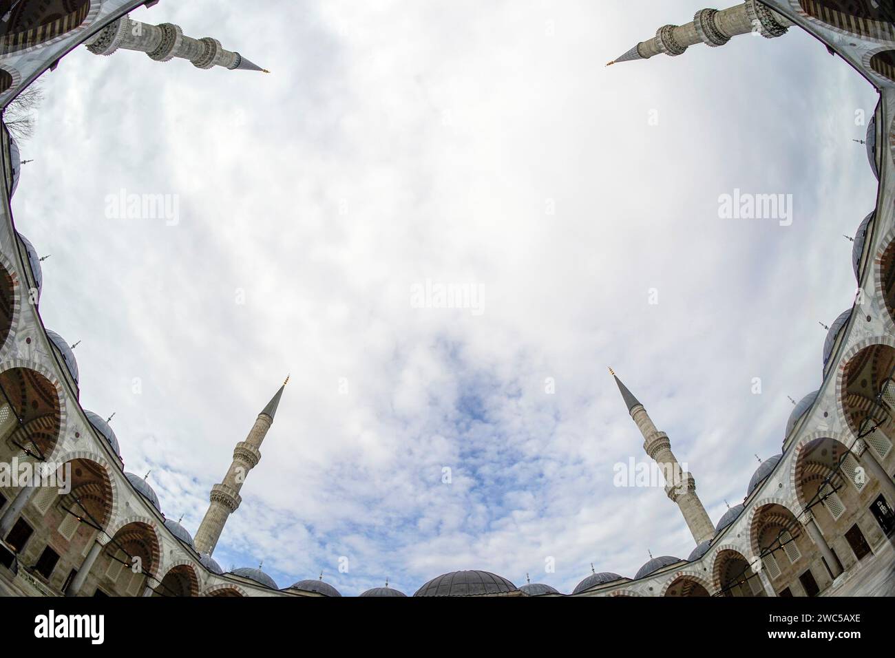 The Sultanahmet Blue Mosque in Istanbul, Turkey Stock Photo - Alamy