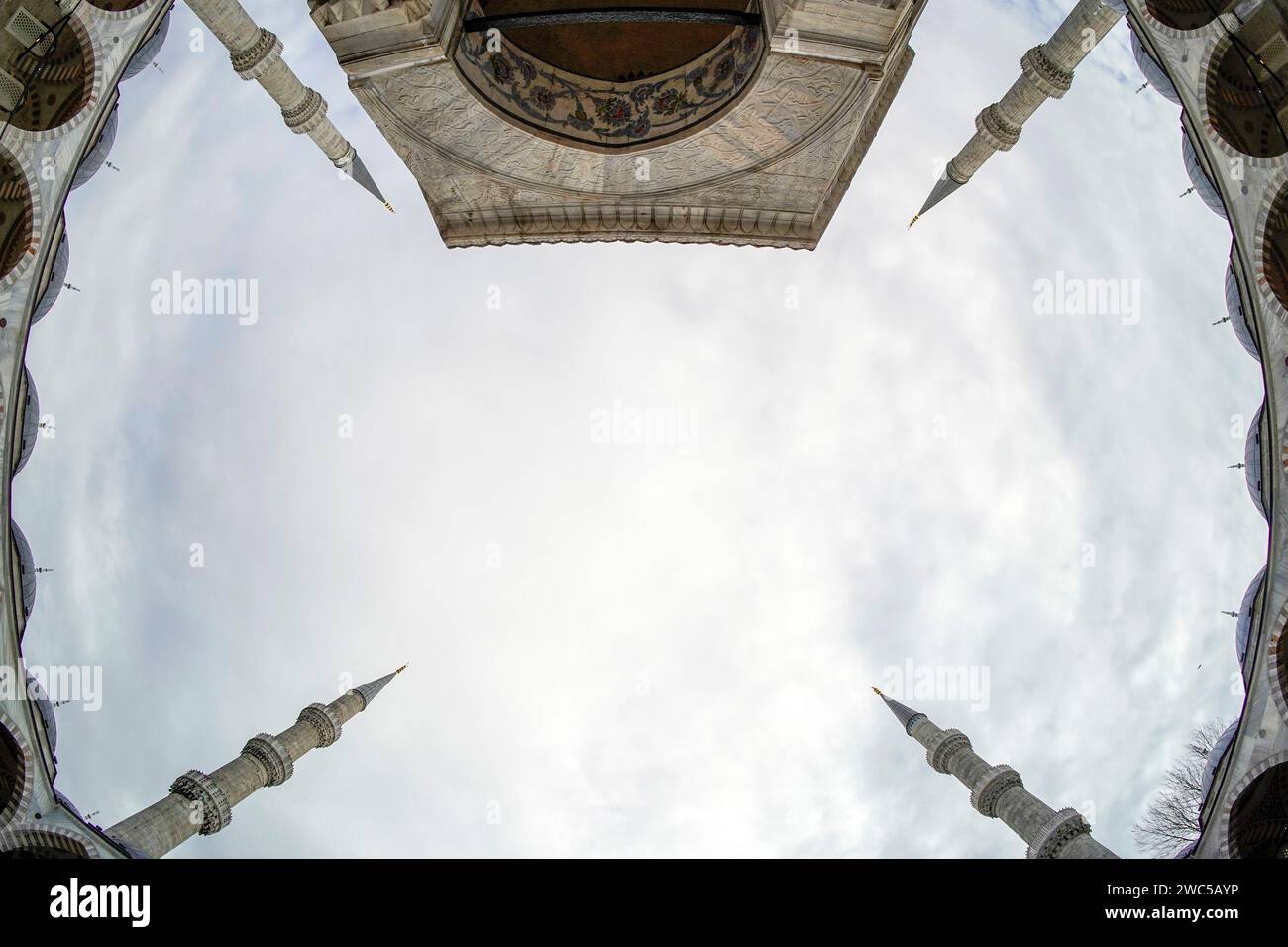 The Sultanahmet Blue Mosque in Istanbul, Turkey Stock Photo - Alamy