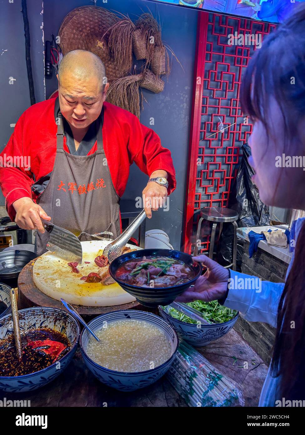 Beijing, China, Chinese People Chef Working inside Chinese Restaurant, in Old Historic Neighborhood, old City Center, 'Fangzhuanchang Hutong », Stock Photo