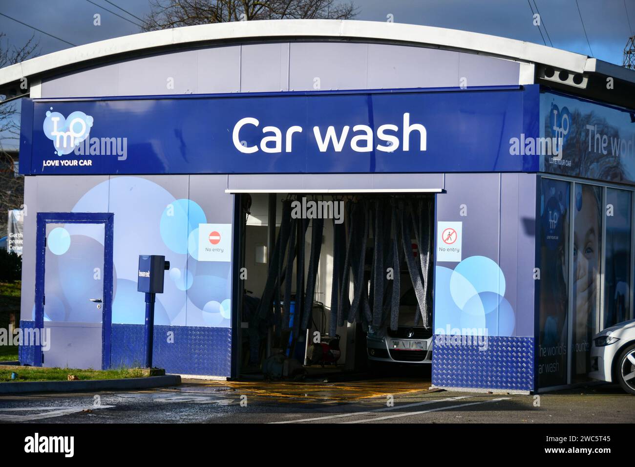 Mechanical car wash in St Neots Stock Photo