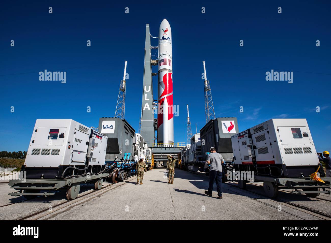 CAPE CANAVERAL, FLORIDA, USA - 05 January 2024 - The United Launch Alliance’s Vulcan rocket carrying Astrobotic’s Peregrine lunar lander is rolled out Stock Photo