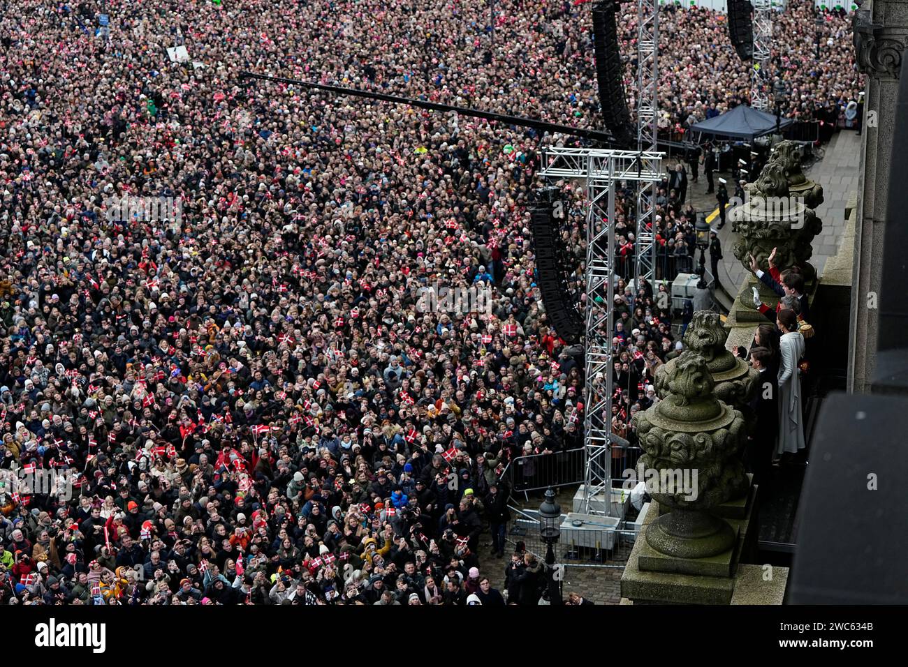 Copenhagen Denmark 14th Jan 2024 The Royal Family On The Balcony   Copenhagen Denmark 14th Jan 2024 The Royal Family On The Balcony After The Proclamation At Christiansborg Palace Square In Copenhagen On Sunday 14 January 2024 On 31 December 2023 The Queen Announced That She Would Abdicate On 14 January And That The Crown Prince Would Be Denmarks Regent From That Day Photo Mads Claus Rasmussenscanpix 2024 Credit Ritzaualamy Live News Credit Ritzaualamy Live News Credit Ritzaualamy Live News 2WC634B 