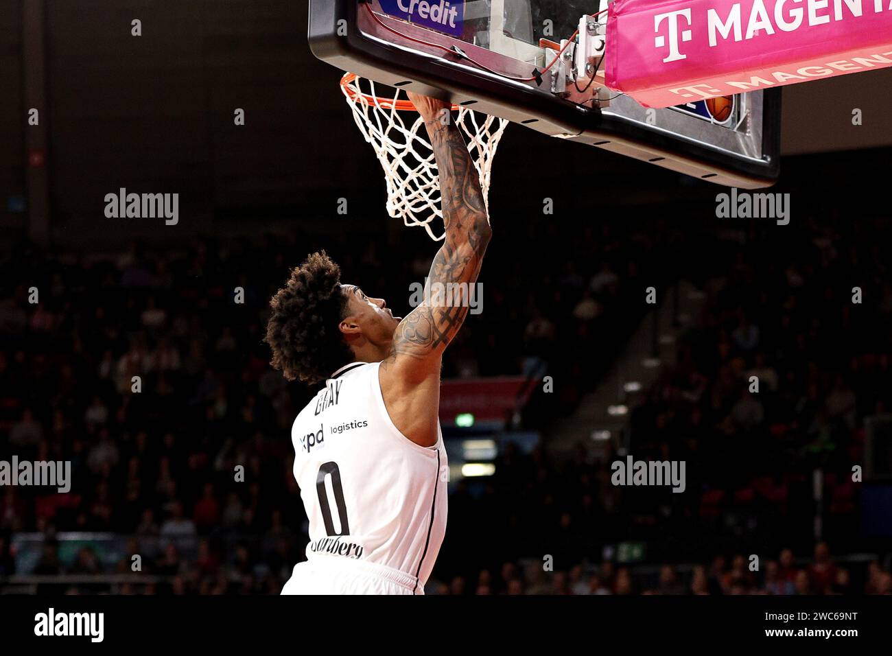 Justin Gray (Bamberg Baskets, 0) punktet. GER, FC Bayern Basketball vs