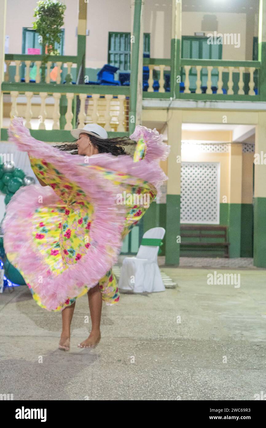 Cumbia dress hi-res stock photography and images - Alamy