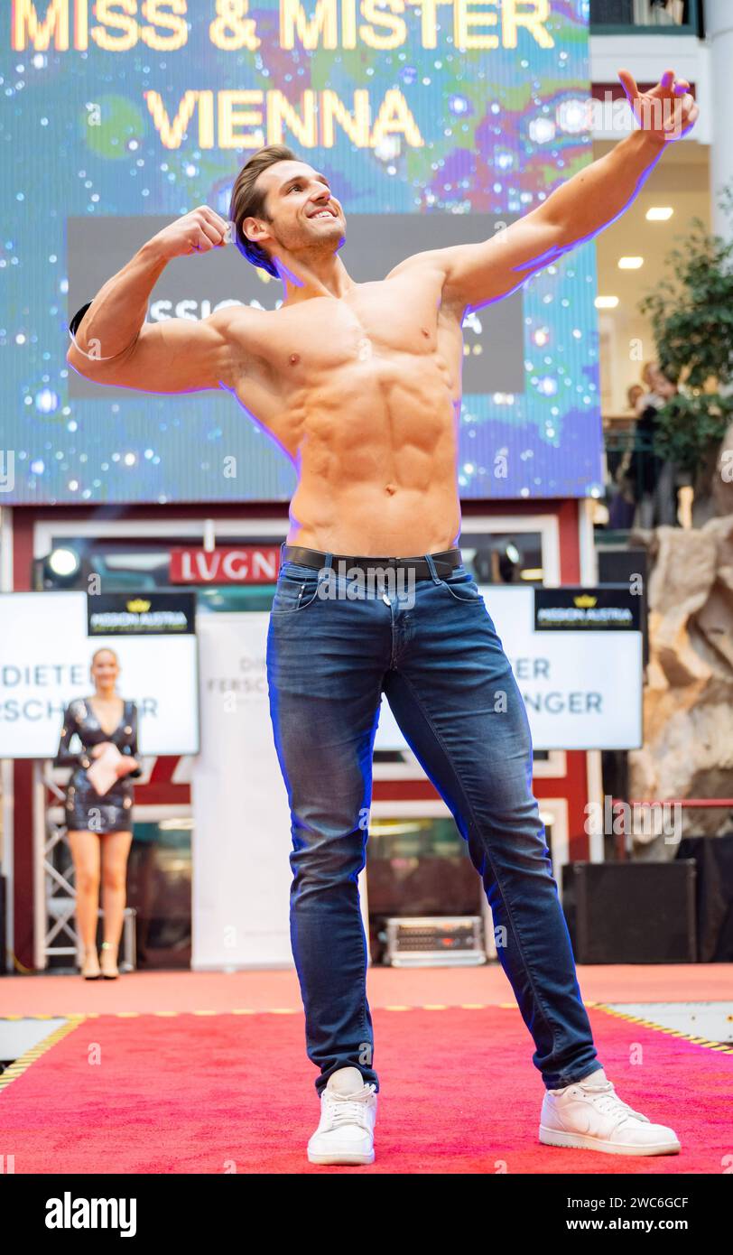 20240113 Wahl Miss und Mister Vienna WIEN, OESTERREICH 13. JAENNER Teilnehmer der Mister