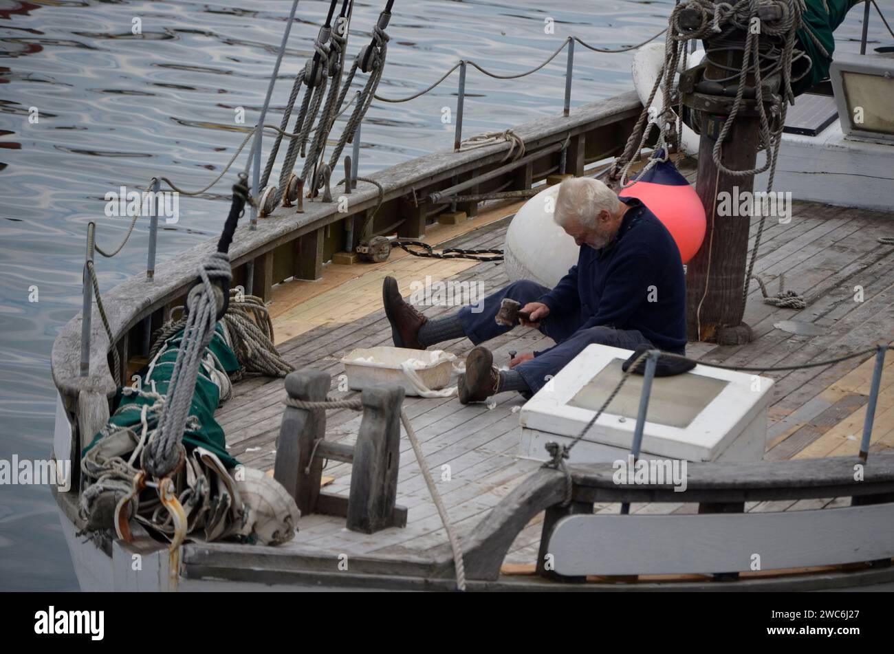 Restoration of an sailboat Stock Photo - Alamy