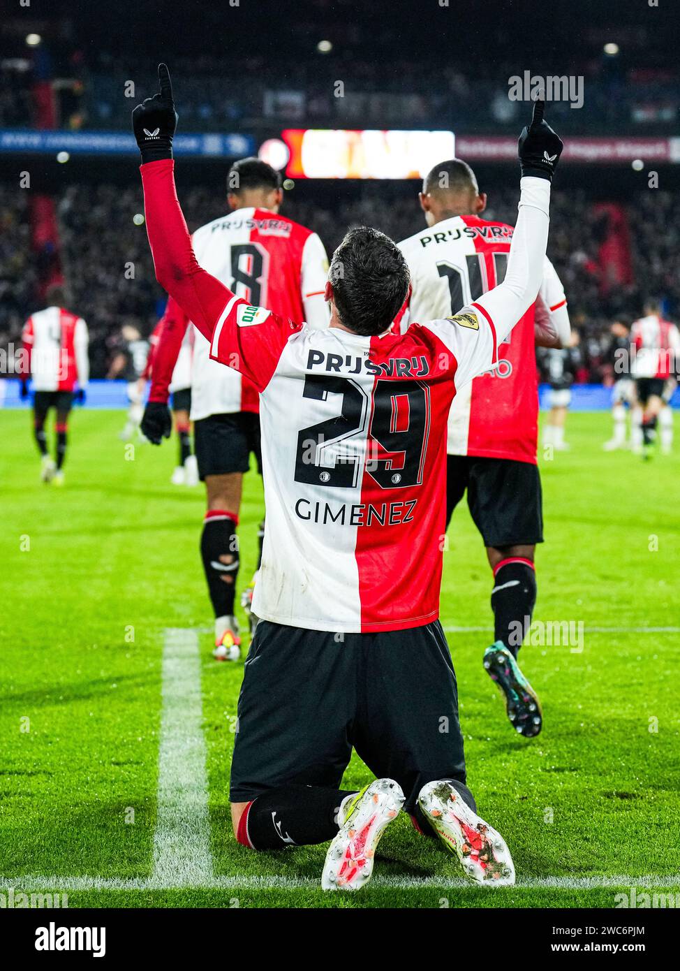 Rotterdam, The Netherlands. 14th Jan, 2024. Rotterdam - Santiago Gimenez of Feyenoord celebrates the 2-0 during the Eredivisie match between Feyenoord v NEC at Stadion Feijenoord De Kuip on 14 January 2024 in Rotterdam, The Netherlands. Credit: box to box pictures/Alamy Live News Stock Photo