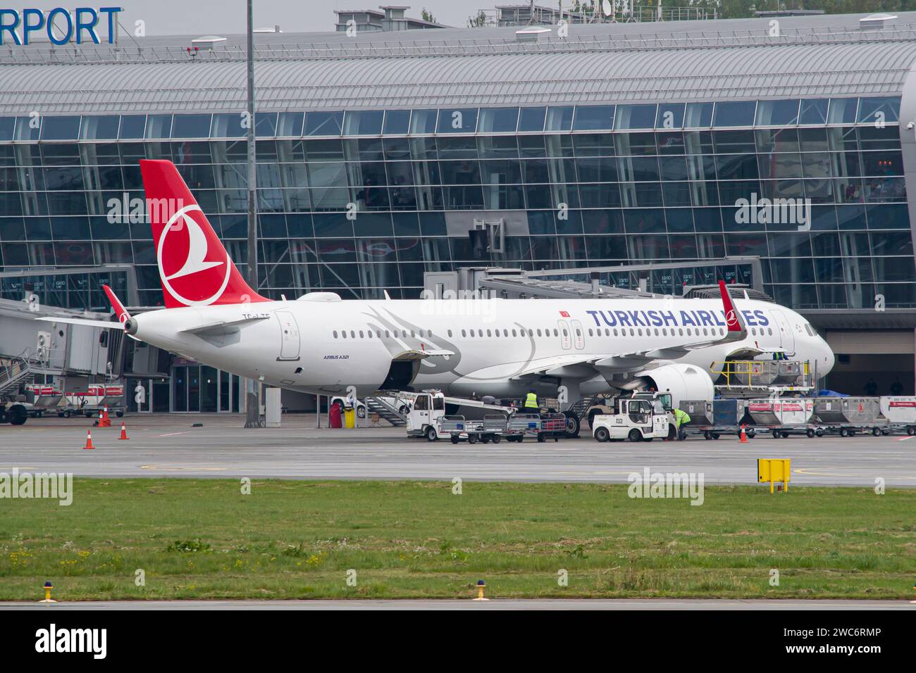 Turkish Airlines Airbus A321 NEO at the gate in Lviv boarding for a