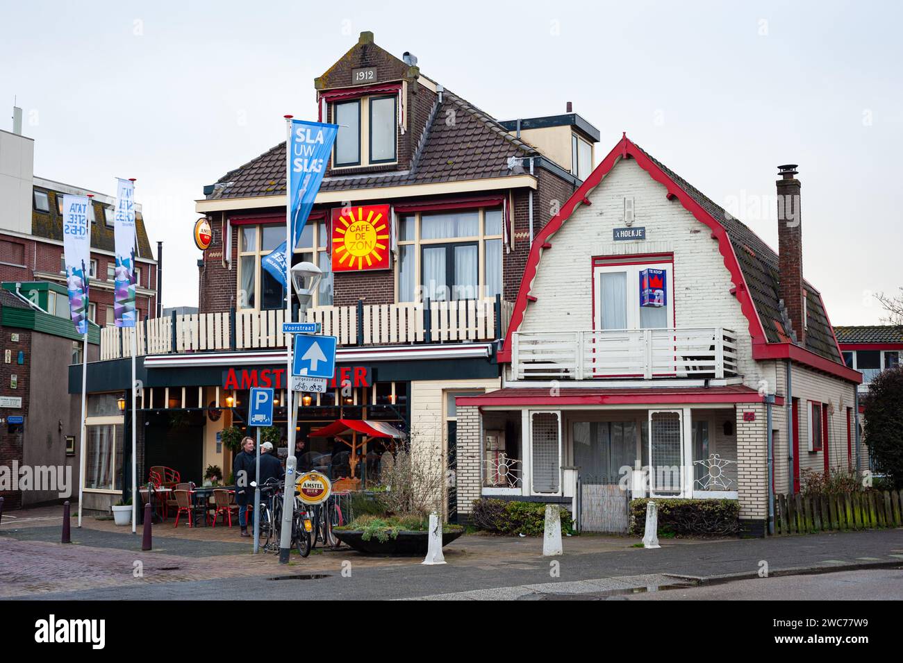 Cafe de zon exterior hires stock photography and images Alamy
