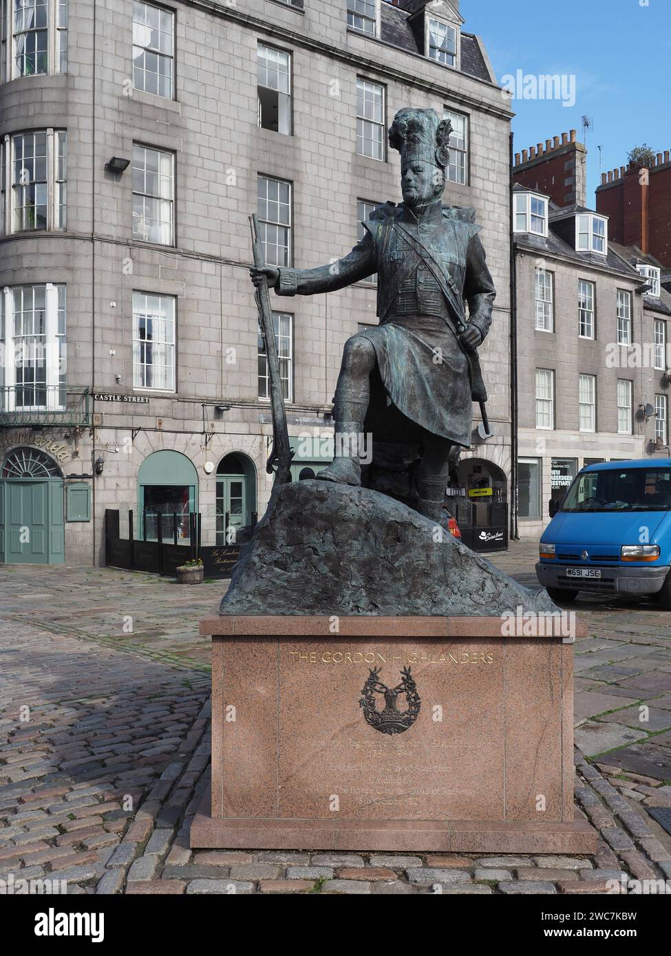 ABERDEEN, UK - SEPTEMBER 14, 2023: The Gordon Highlanders Statue By Sculptor Mark Richards Circa 2011 Stock Photo