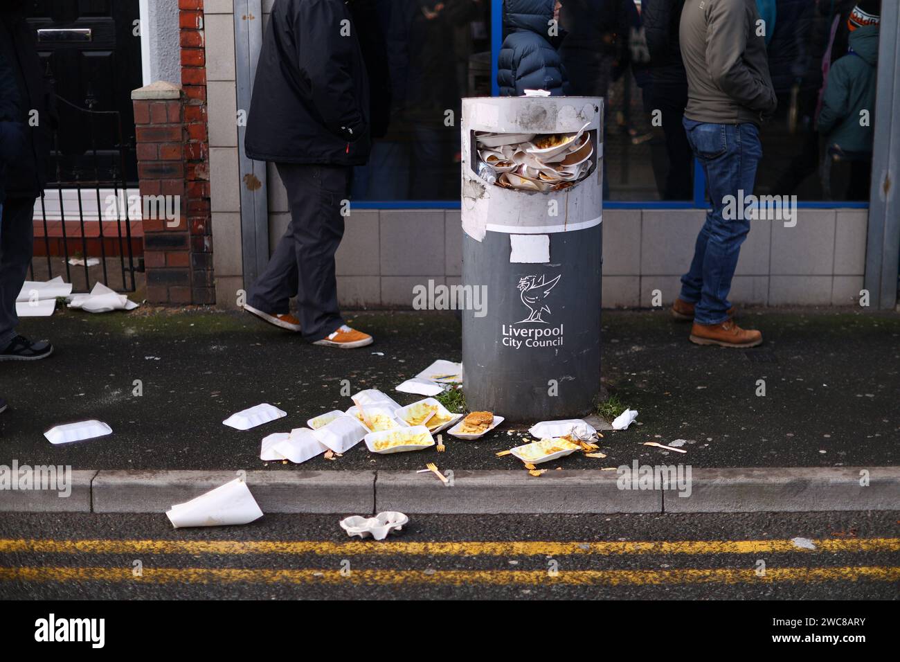 Liverpool, UK. 14th Jan, 2024. Liverpool City Council bin is full
