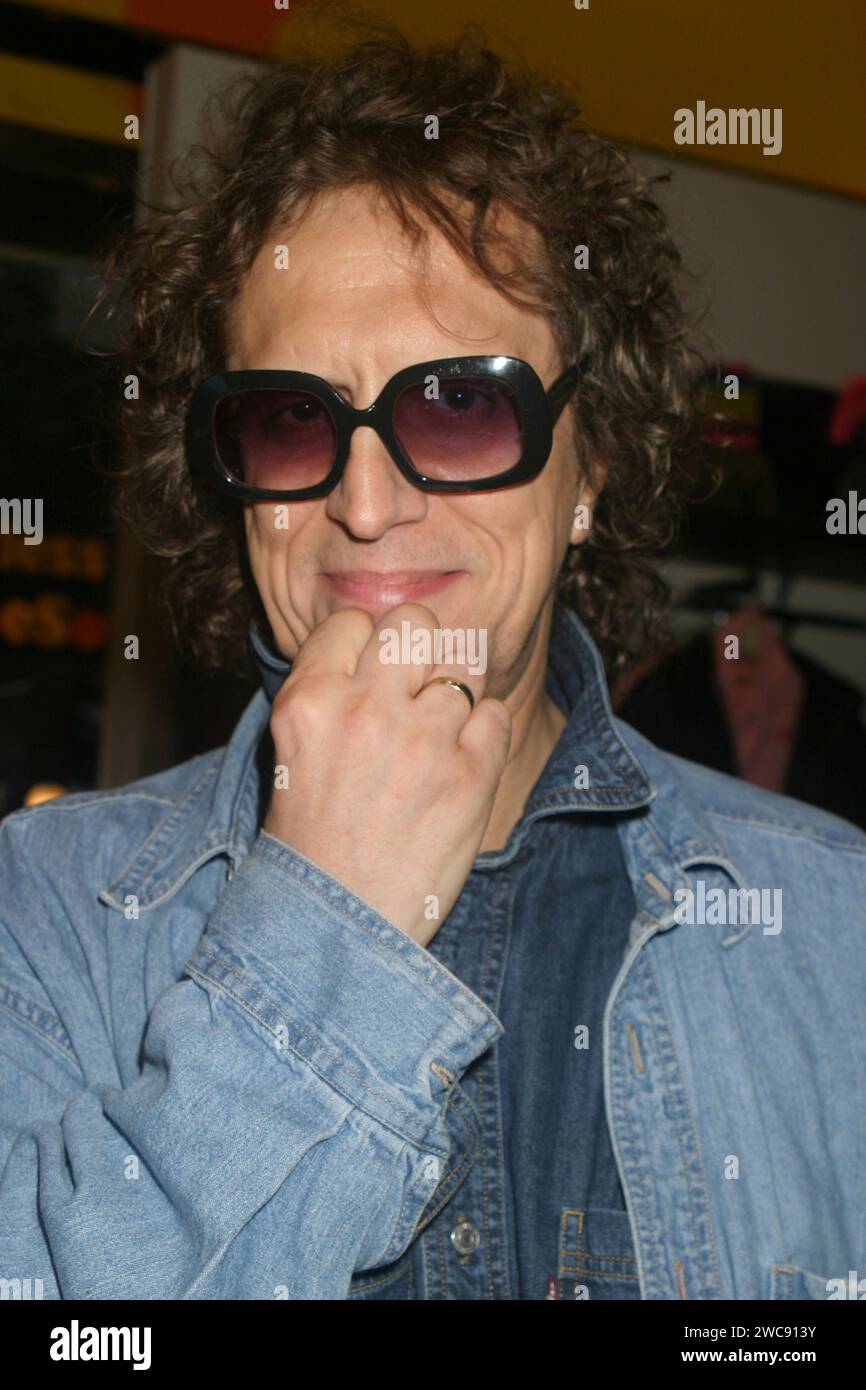Stephen sprouse hi-res stock photography and images - Alamy