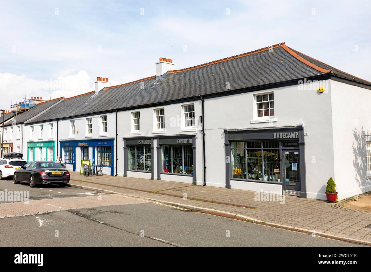 Army bargains top capel street