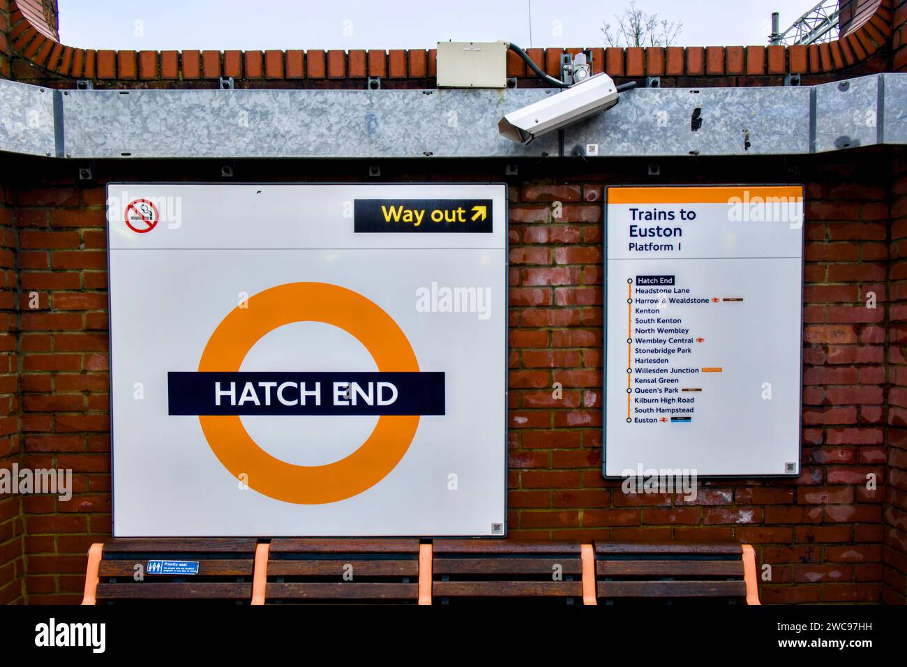 Hatch End Station Platform Name, Borough of Harrow, London, England, UK Stock Photo
