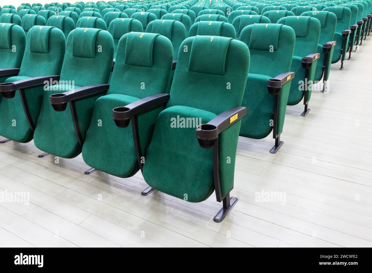 Empty auditorium rows comfortable hi-res stock photography and images ...