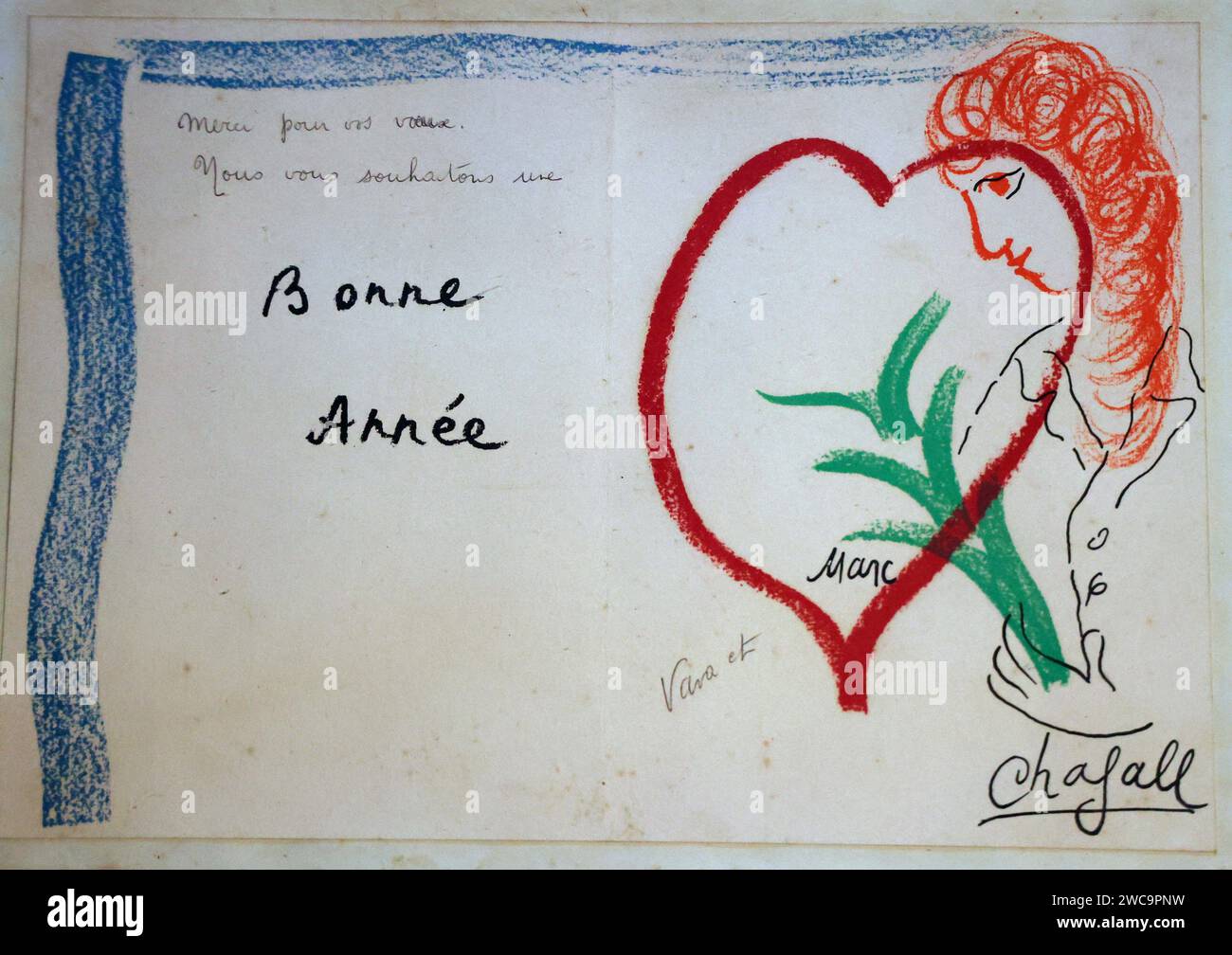 © PHOTOPQR/L'ALSACE/Darek SZUSTER ; Mulhouse ; 11/12/2023 ; Une résistante juive mulhousienne a rencontré après la guerre Marc Chagall qui a réalisé son portrait. Chaque année Marc et Vava Chagall lui envoyait des vœux de la nouvelle année. 11/12/2023 Un mystérieux tableau de Chagall dédicacé à la Brunstattoise Janine Brown Alors que ses enfants ont décidé de le mettre en vente, un tableau de Marc Chagall fait ressurgir par petites touches l'histoire de Janine Brown. Jeune résistante, juive convertie au protestantisme, épouse d'un médecin mulhousien, peintre et poète, elle avait rencontré Stock Photo