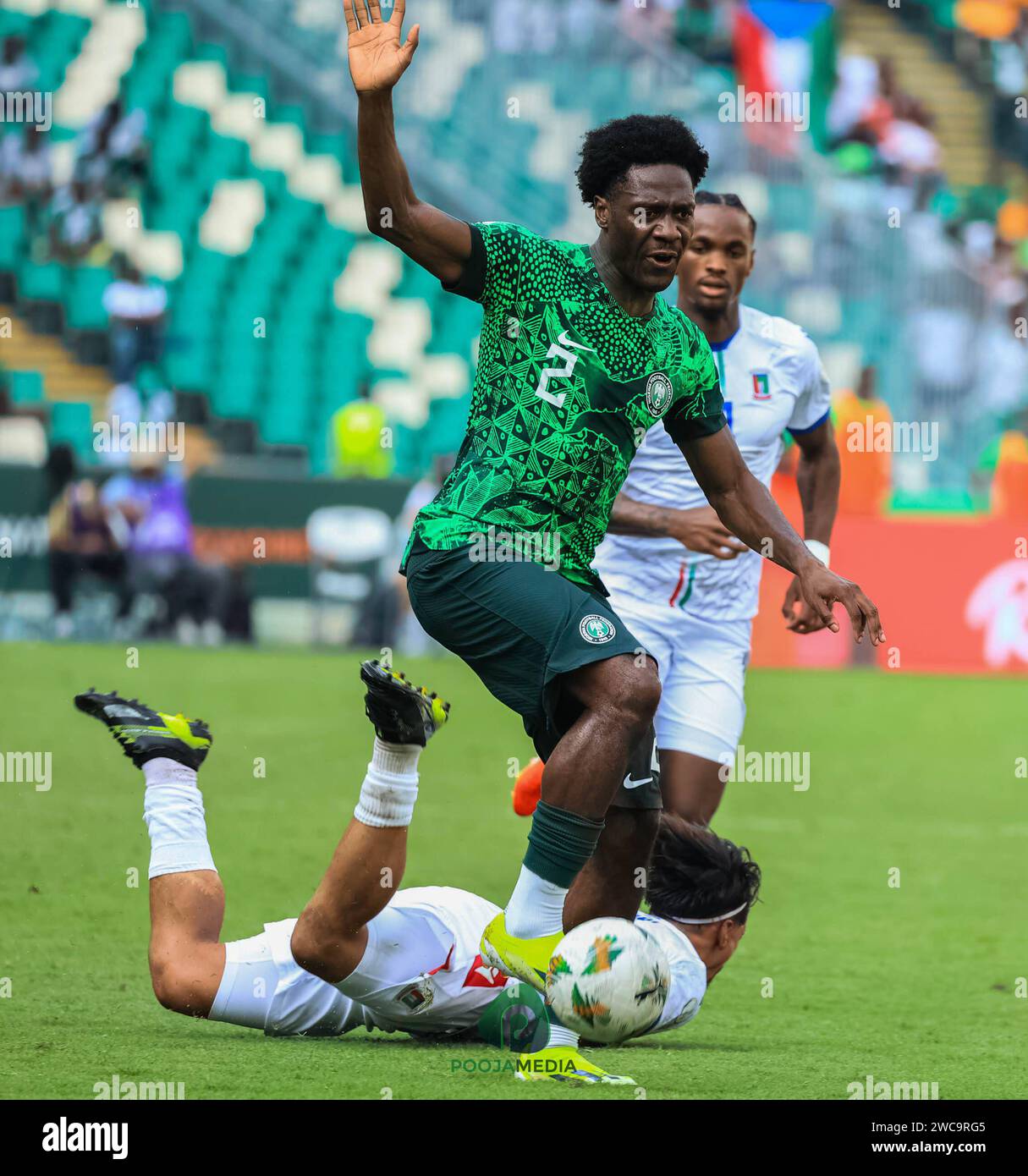 Ola Aina in action against Equatorial Guinea at AFCON in Cote d ivoire Copyright: xSulaimanxPoojax Stock Photo
