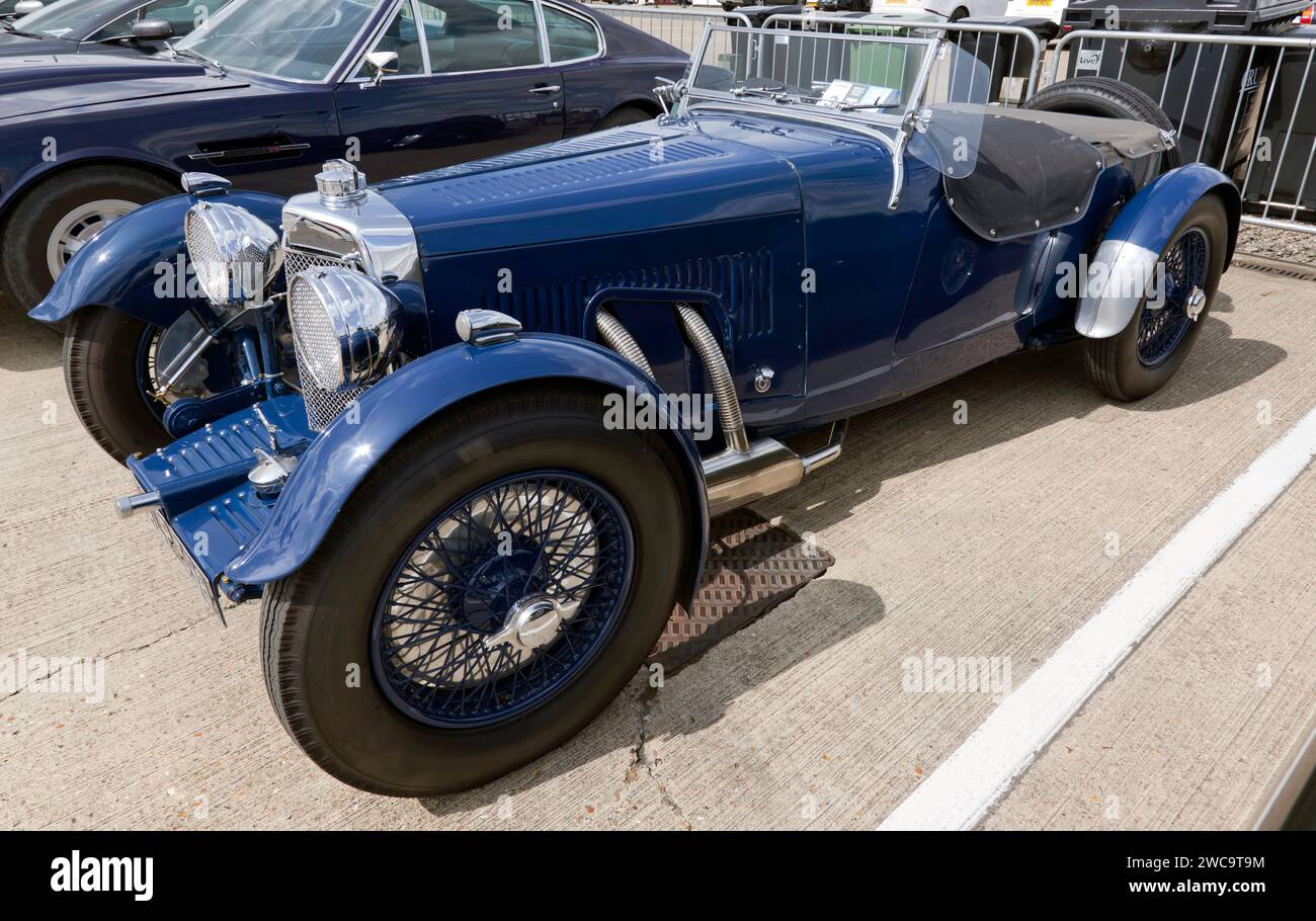 MOTOR: A VOLTA DO LENDÁRIO JAGUAR C-TYPE, CAMPEÃO DE LE MANS DE 1953