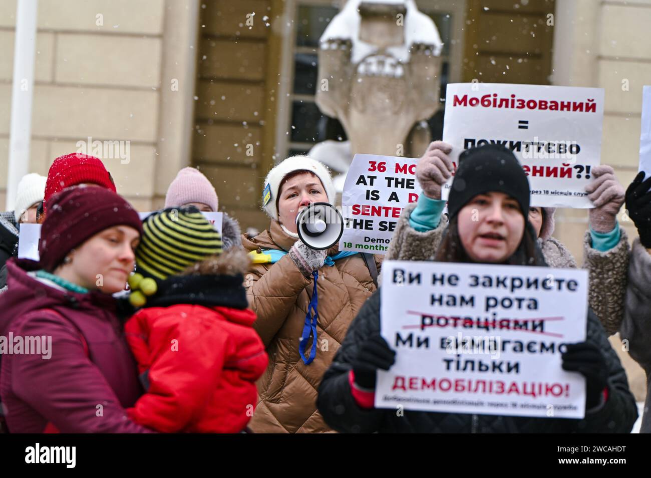 Non Exclusive: LVIV, UKRAINE - JANUARY 14, 2024 - Wives and relatives of Ukrainian soldiers rally outside the Lviv City Council to demand the authorit Stock Photo