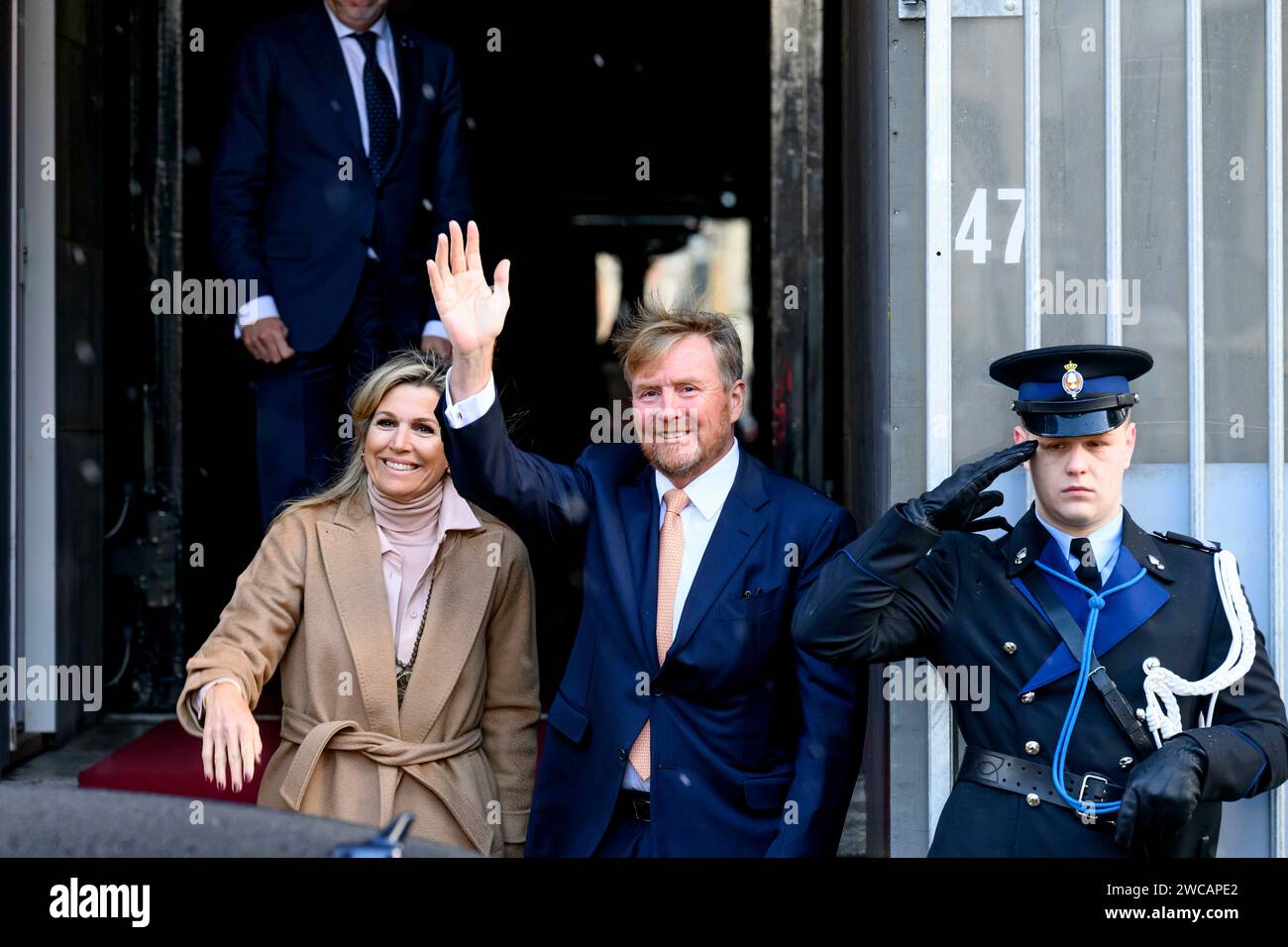 Amsterdam Niederlande 15th Jan 2024 King Willem Alexander And Queen   Amsterdam Niederlande 15th Jan 2024 King Willem Alexander And Queen Maxima Of The Netherlands Arrives At The Royal Palace In Amsterdam On January 15 2024 For The Traditional New Years Reception For Dutch Guests Credit Albert Vd Werfnetherlands Outpoint De Vue Outdpaalamy Live News 2WCAPE2 