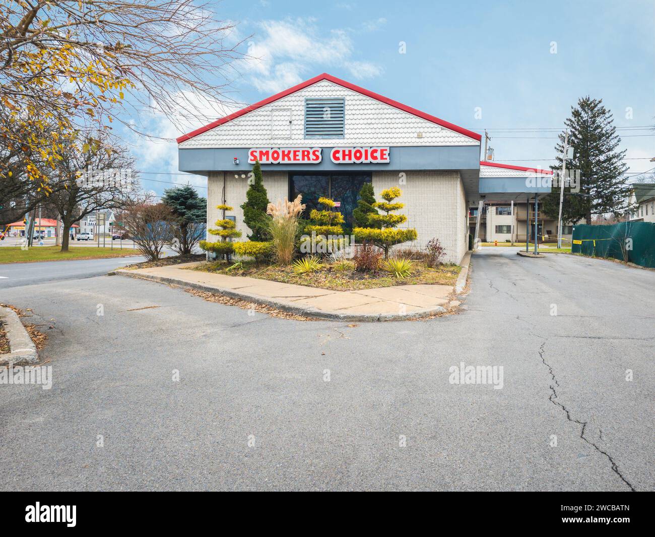 Loyal n save hires stock photography and images Alamy