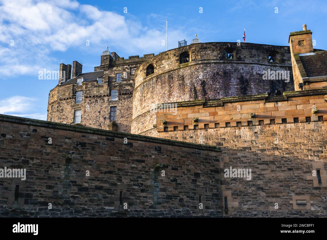 Edinburgh Now Edinburgh Castle, Edinburgh Scotland. Januari 1 2024 Stock Photo - Alamy