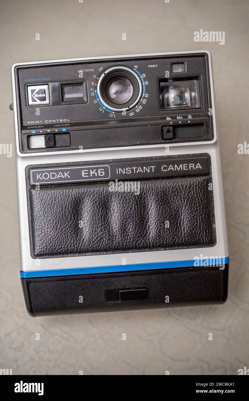 Kodak EK6 instant film camera in New York on Wednesday, January 10, 2024. Kodak discontinued its instant camera business in 1986 (after its introduction in 1976) after a nine-year patent fight with Polaroid which Kodak lost. (© Richard B. Levine) Stock Photo