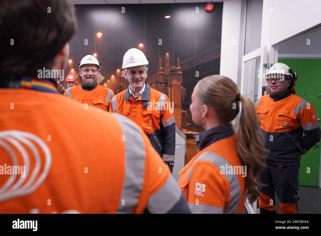 Karmoy 20240115.Norwegian Prime Minister Jonas Gahr Store visits Hydro Karmoy. Photo: Jan Kaare Ness / NTB Stock Photo