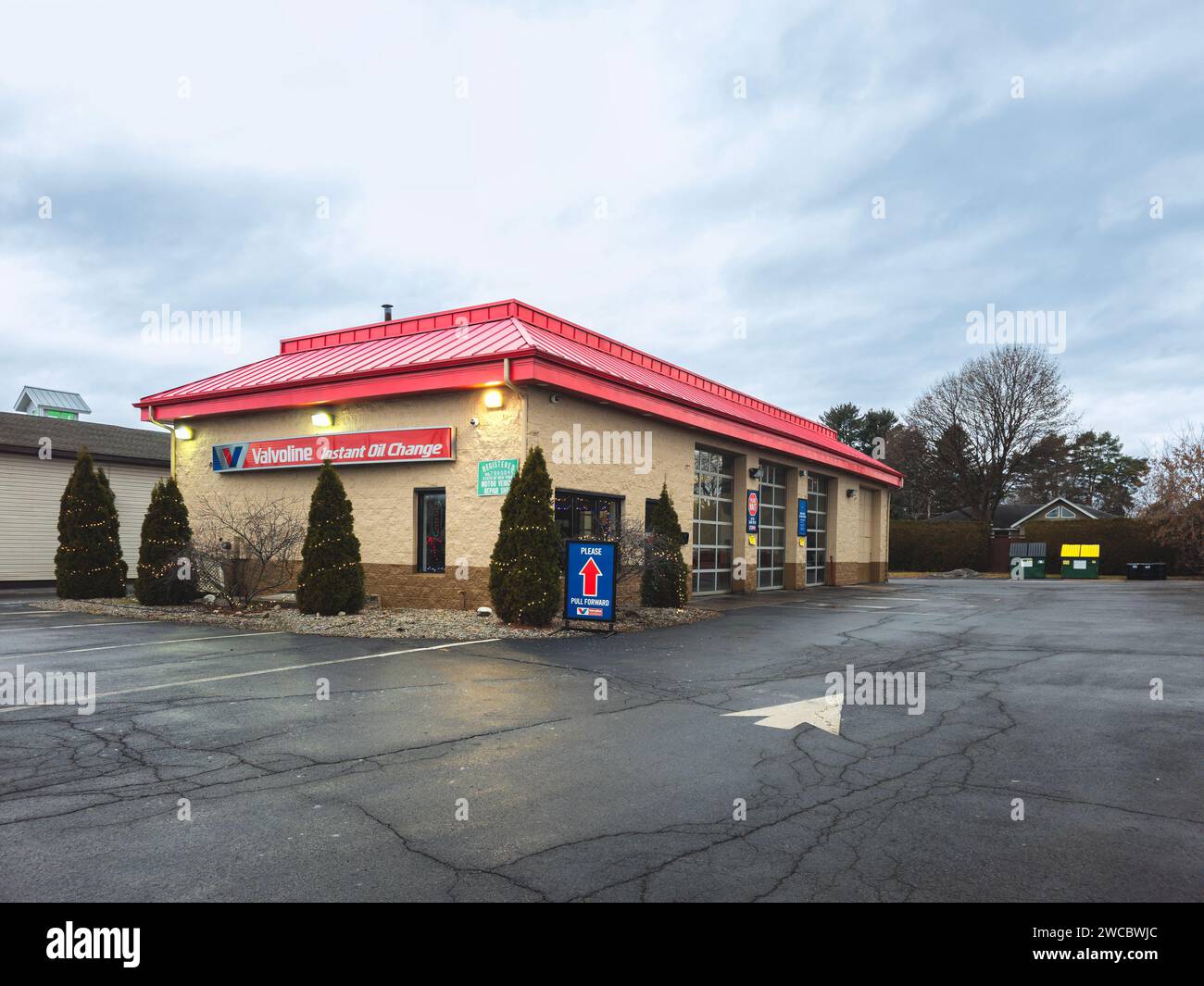 Rome, NY - Dec 17, 2023: Valvoline Instant Oil Change location. This store is part of a quick service chain that provides oil changes and other routin Stock Photo