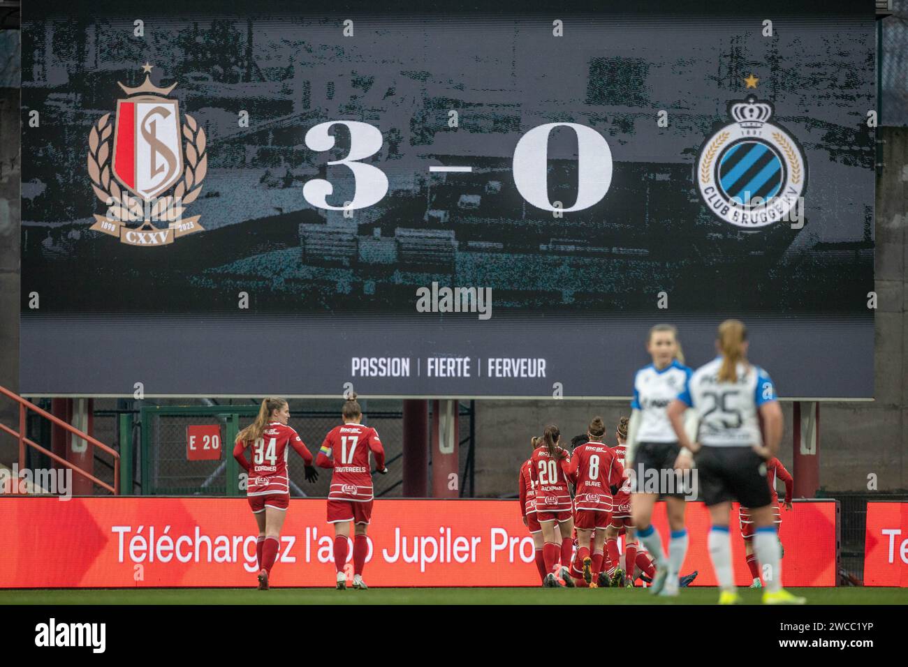 Liege, Belgium. 13th Jan, 2024. Amber Barrett (9) of Standard celebrate