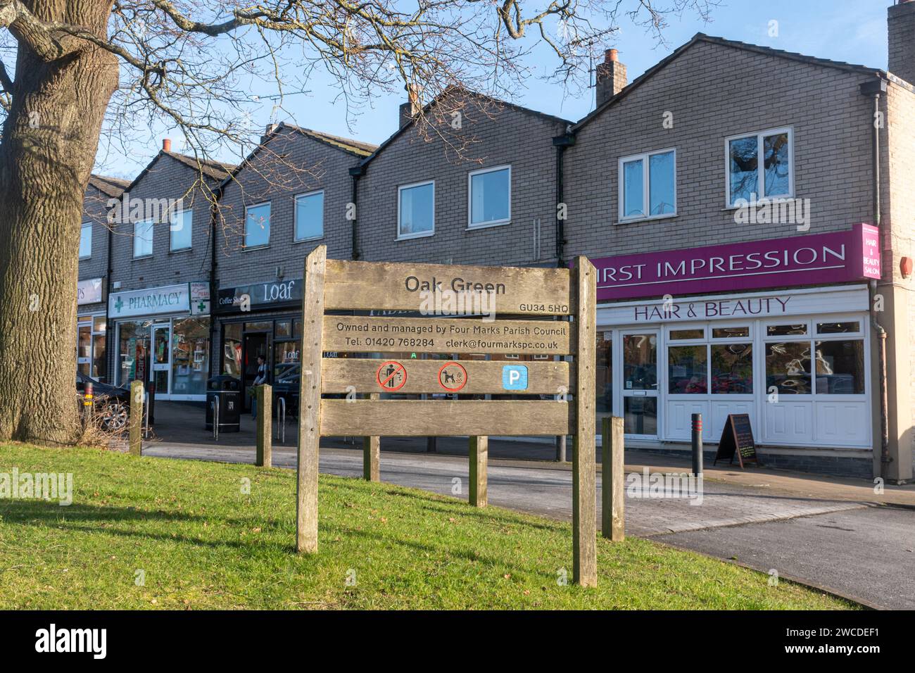 Oak Green shopping parade in Four Marks village centre, Hampshire, England, UK Stock Photo