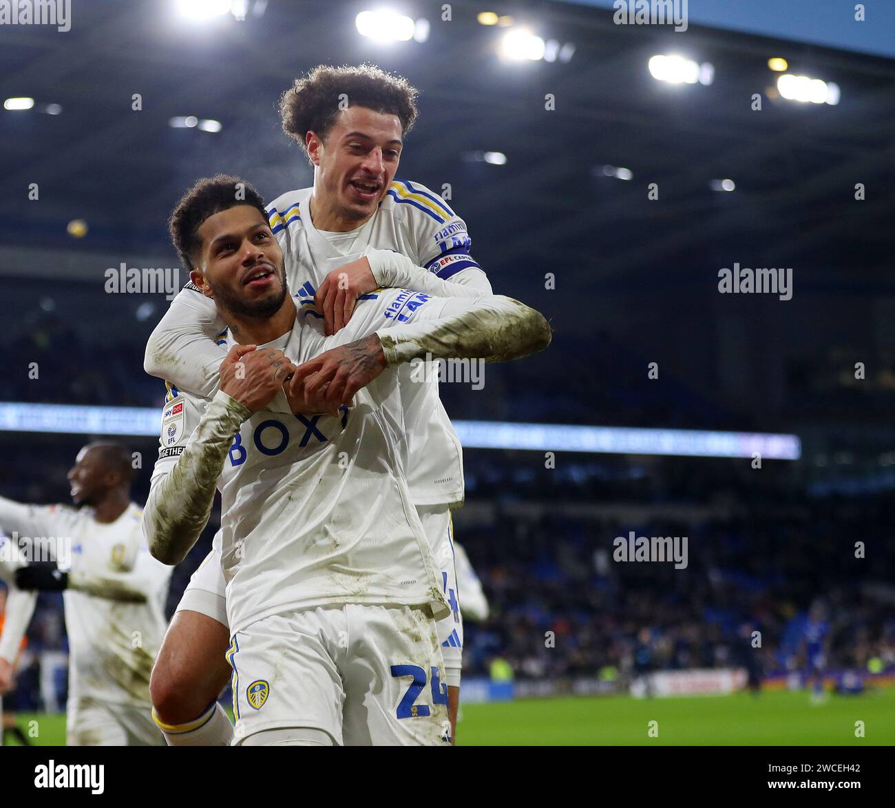 Georginio Rutter of Leeds Utd celebrates with his teammate Ethan Ampadu