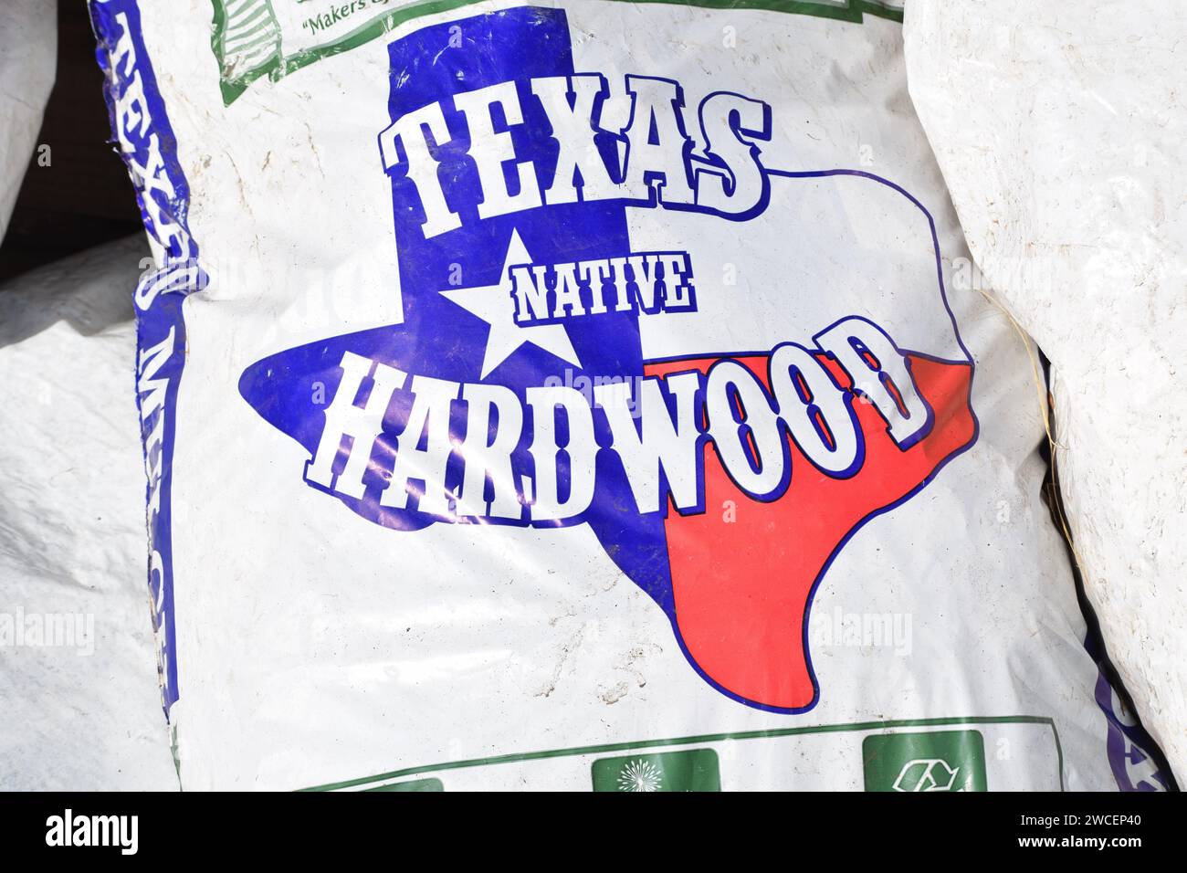 Living earth mulch hires stock photography and images Alamy