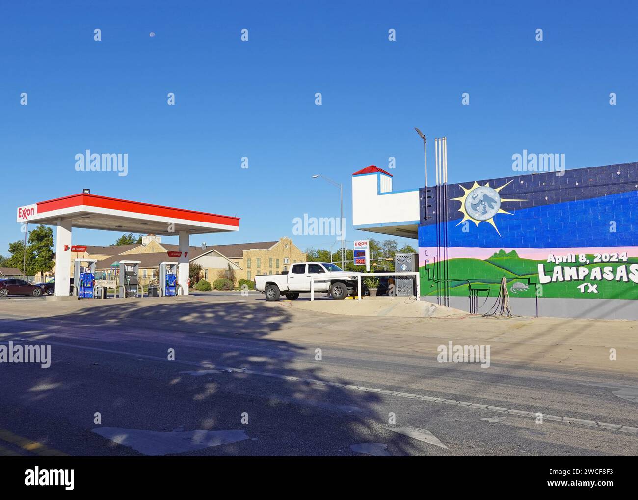 A mural on the side of a convenience store promoting the 2024 national solar eclipse in Lampasas