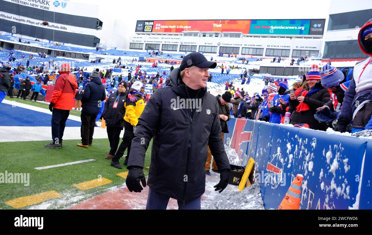 Buffalo, NY, USA. 15th Jan, 2024. Roger Goodell before the Pittsburgh